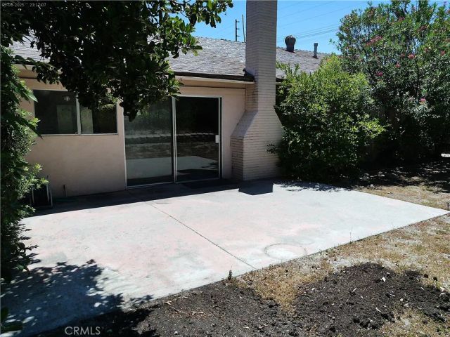 8307 Sedan, West Hills, CA 91304