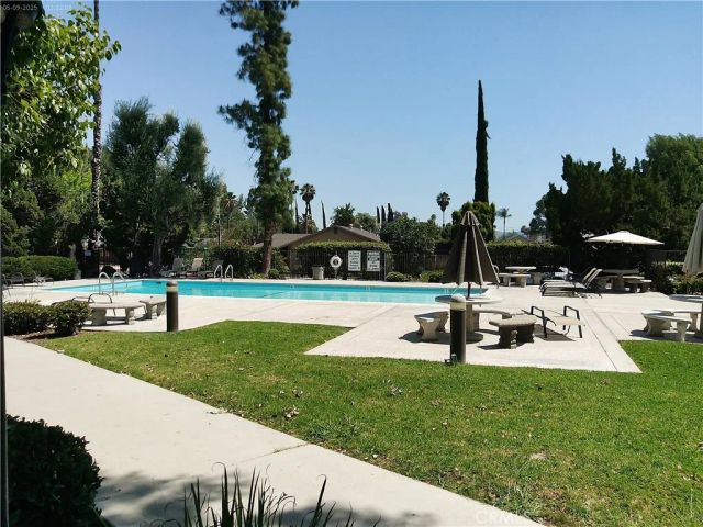 8307 Sedan, West Hills, CA 91304