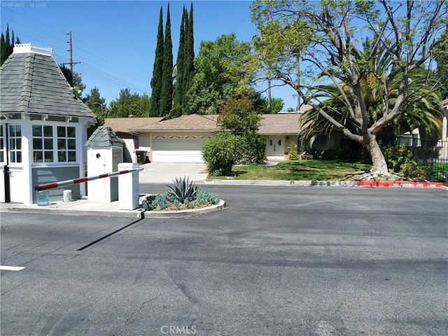 8307 Sedan, West Hills, CA 91304