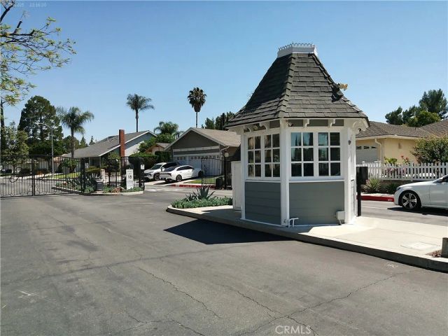 8307 Sedan, West Hills, CA 91304
