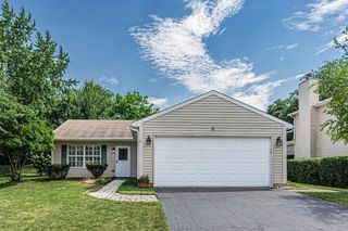 1438 Maple Ridge Court, Carol Stream, IL 60188
