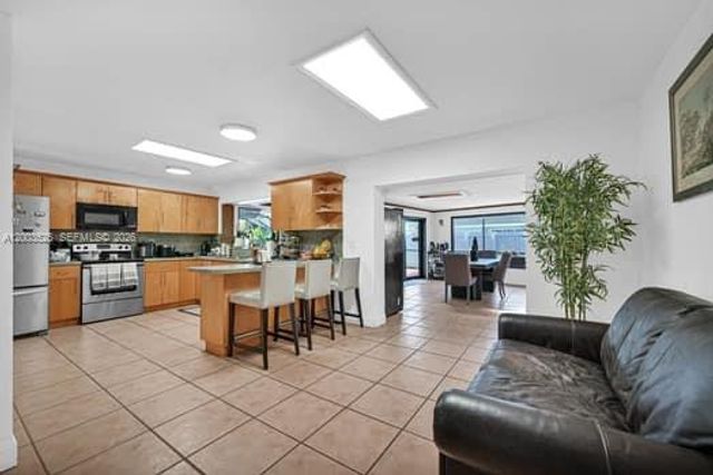 13216 SW 45th Ln, Miami, FL 33175