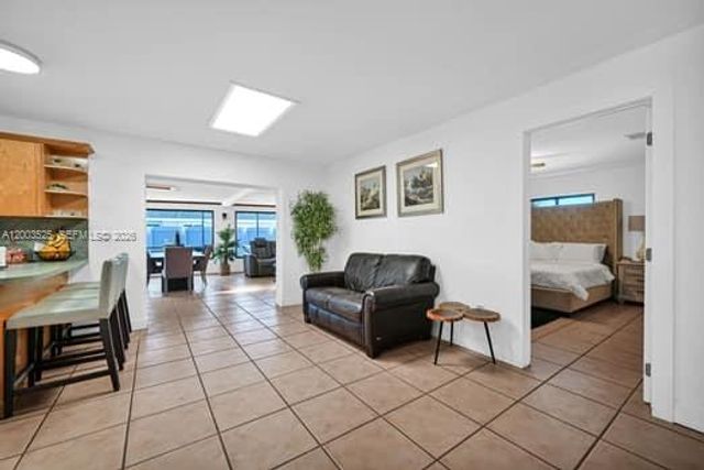 13216 SW 45th Ln, Miami, FL 33175