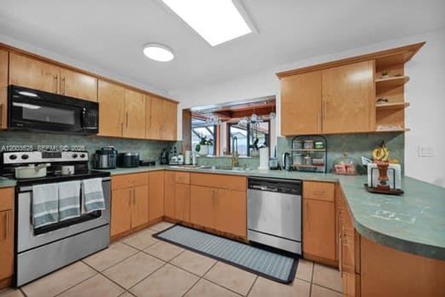 13216 SW 45th Ln, Miami, FL 33175