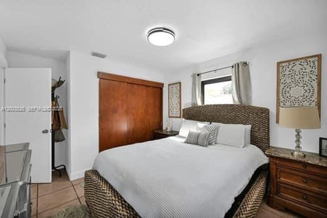 13216 SW 45th Ln, Miami, FL 33175