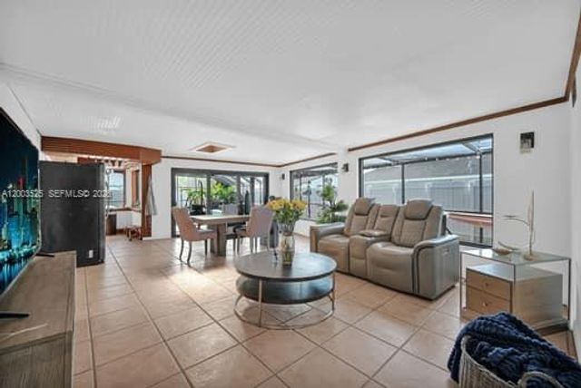 13216 SW 45th Ln, Miami, FL 33175