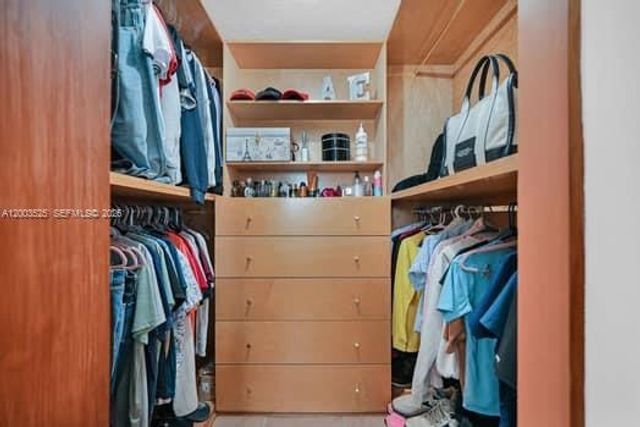 13216 SW 45th Ln, Miami, FL 33175