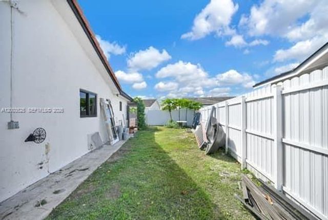 13216 SW 45th Ln, Miami, FL 33175