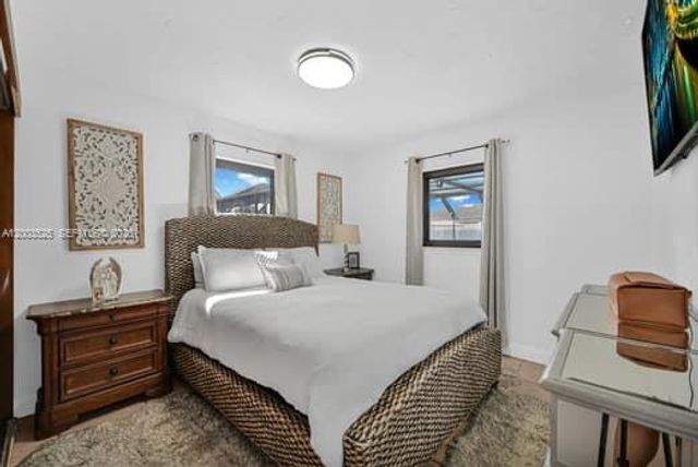 13216 SW 45th Ln, Miami, FL 33175