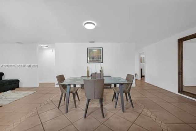 13216 SW 45th Ln, Miami, FL 33175