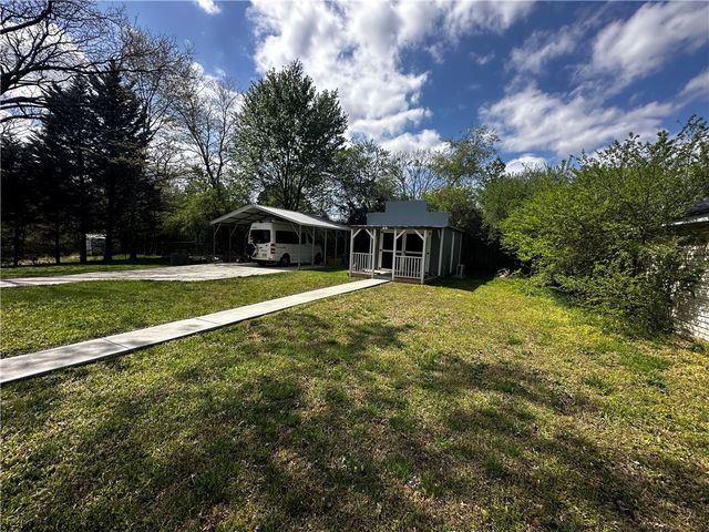 5 Robertson Way, Travelers Rest, SC 29690