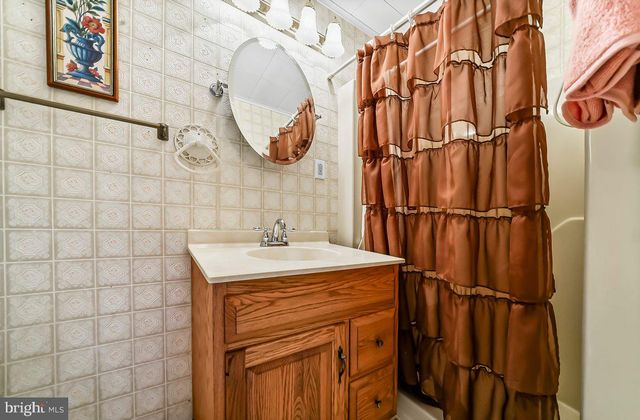 70 E FRIENDSHIP CHURCH RD, Coatesville, PA 19320