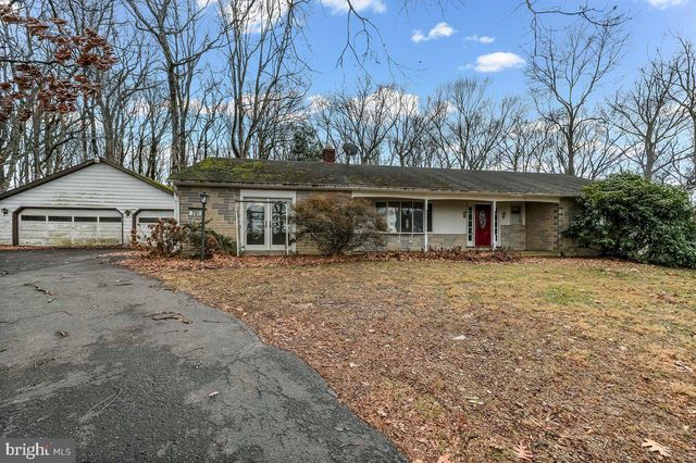 70 E FRIENDSHIP CHURCH RD, Coatesville, PA 19320