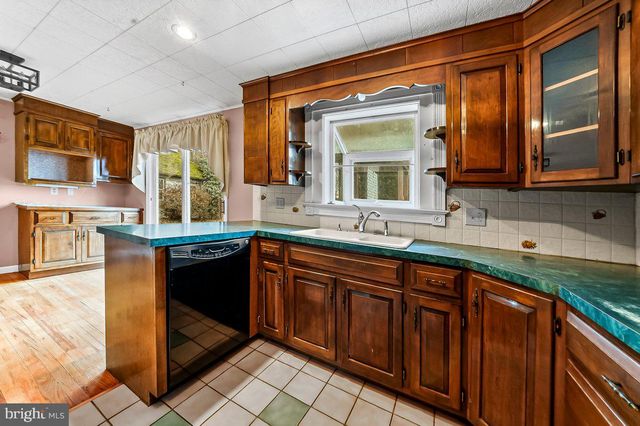 70 E FRIENDSHIP CHURCH RD, Coatesville, PA 19320