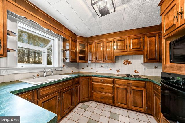 70 E FRIENDSHIP CHURCH RD, Coatesville, PA 19320