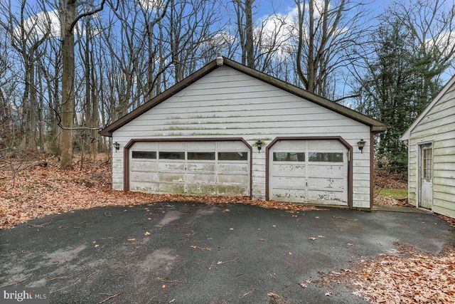 70 E FRIENDSHIP CHURCH RD, Coatesville, PA 19320