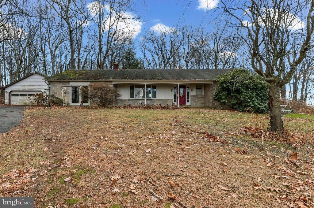 70 E FRIENDSHIP CHURCH RD, Coatesville, PA 19320