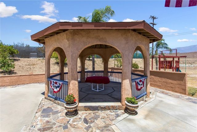 933 Driftwood, Banning, CA 92220