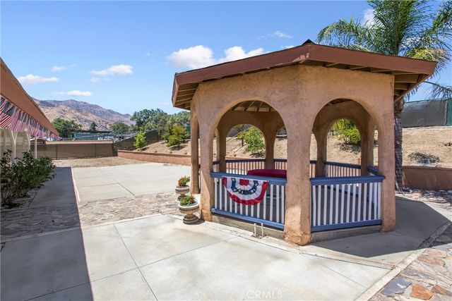 933 Driftwood, Banning, CA 92220