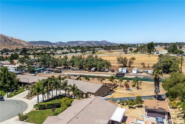 933 Driftwood, Banning, CA 92220