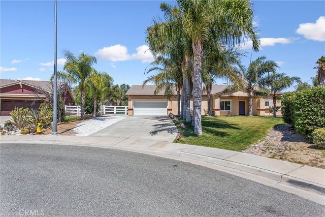 933 Driftwood, Banning, CA 92220