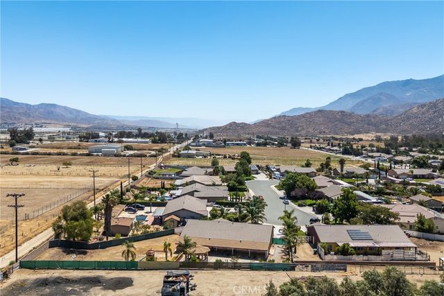 933 Driftwood, Banning, CA 92220