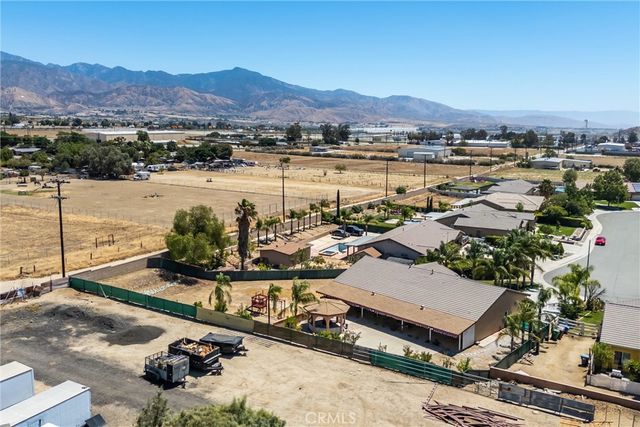 933 Driftwood, Banning, CA 92220