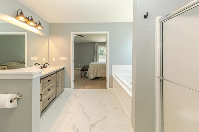 747 London Groveport Road, Lockbourne, OH 43137