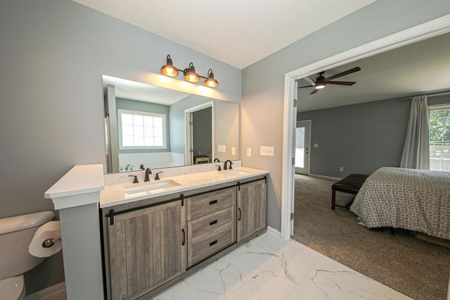 747 London Groveport Road, Lockbourne, OH 43137