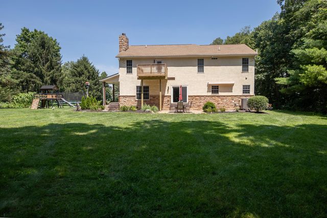 747 London Groveport Road, Lockbourne, OH 43137