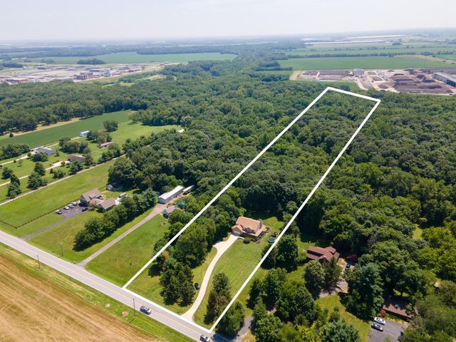 747 London Groveport Road, Lockbourne, OH 43137