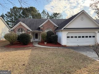 5975 Hillvale Trail, Lithonia, GA 30058