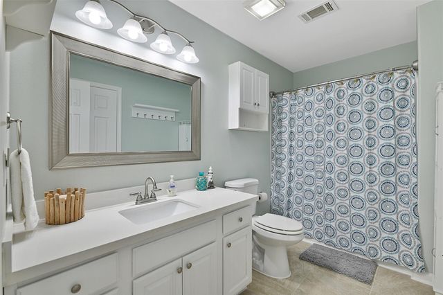 23178 Fresca Street, Galveston, TX 77554