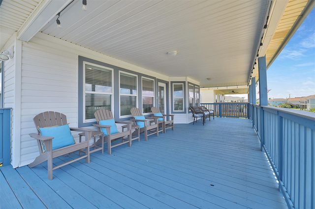 23178 Fresca Street, Galveston, TX 77554