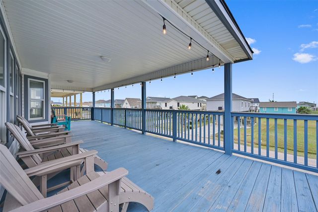 23178 Fresca Street, Galveston, TX 77554