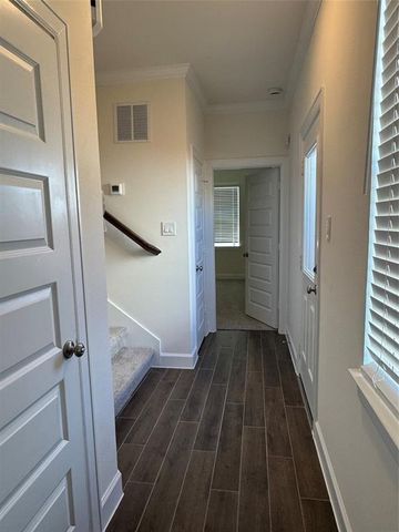 3208 La Rambla Drive, Houston, TX 77047