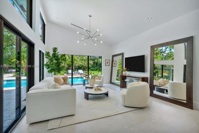 2675 Hackney Rd, Weston, FL 33331