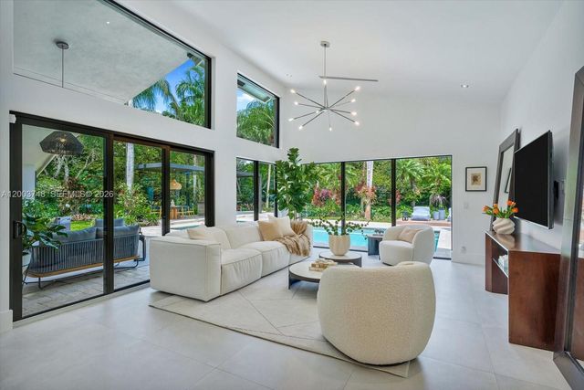 2675 Hackney Rd, Weston, FL 33331
