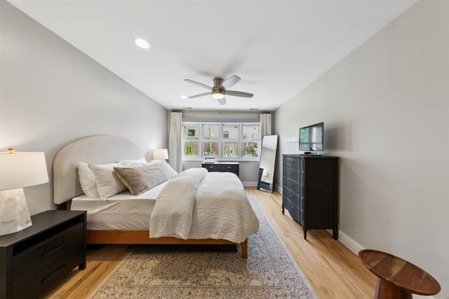 2555 N Southport Avenue 3, Chicago, IL 60614