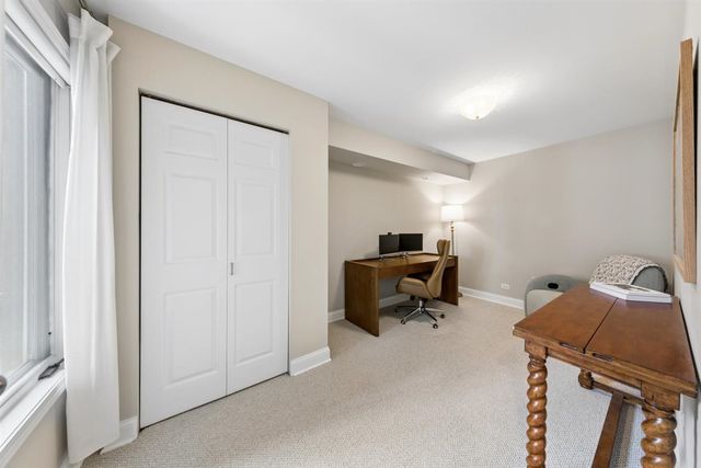 2555 N Southport Avenue 3, Chicago, IL 60614