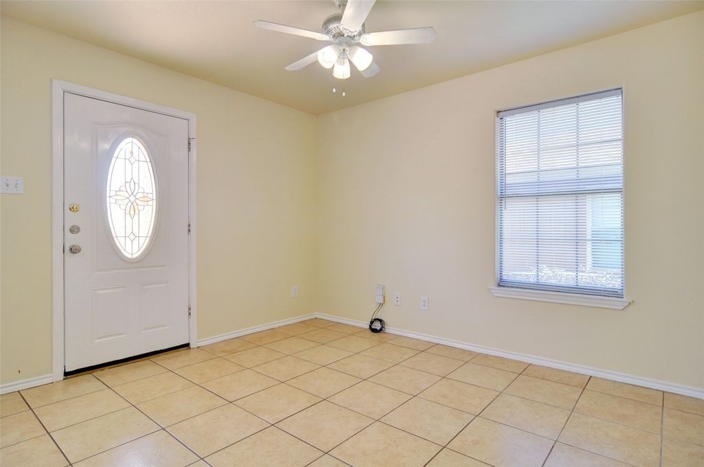 3310 26th Street, Fort Worth, TX 76106