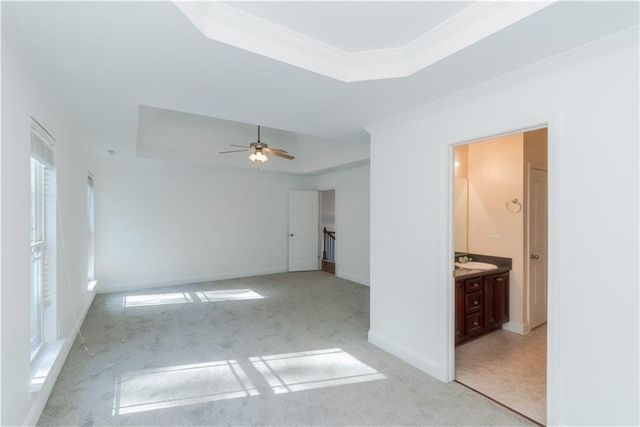 404 WOODCREEK, Griffin, GA 30224