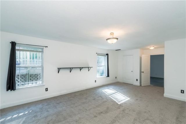 404 WOODCREEK, Griffin, GA 30224