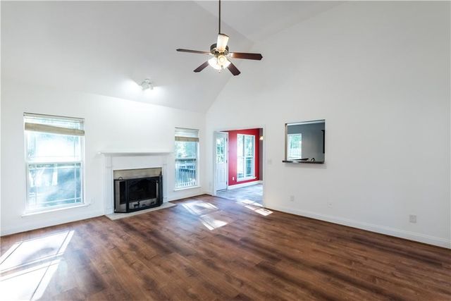 404 WOODCREEK, Griffin, GA 30224