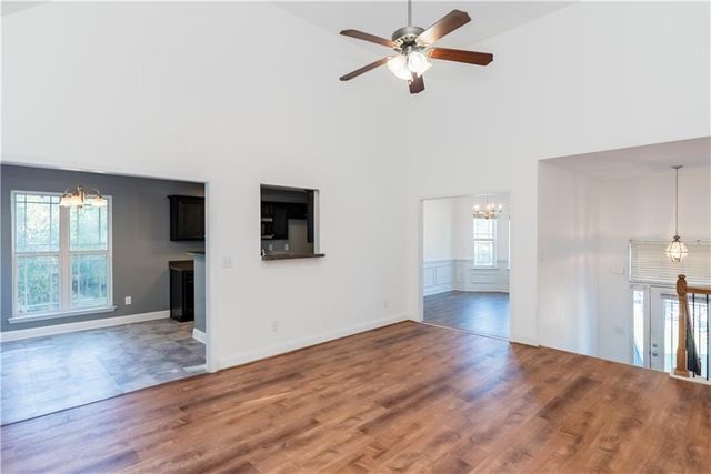 404 WOODCREEK, Griffin, GA 30224