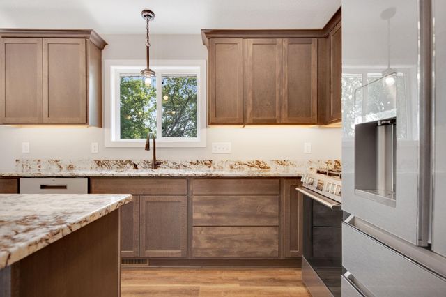 837 Sutherland Street, Somerset, WI 54025