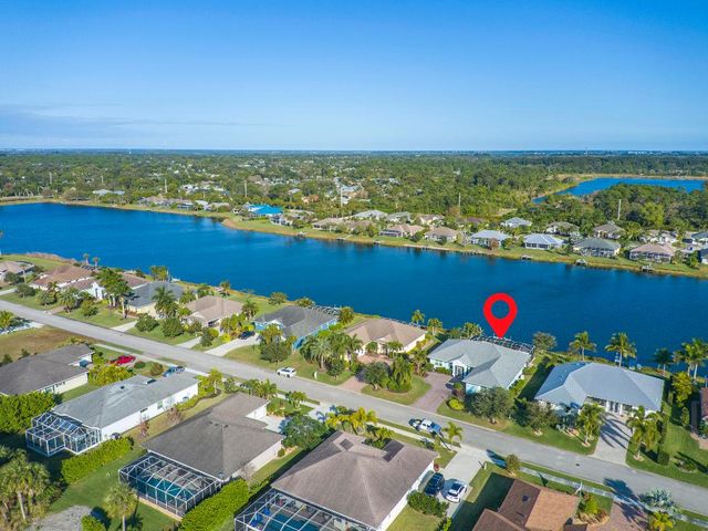 715 Yearling Trail, Sebastian, FL 32958