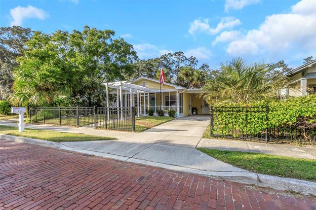 116 READ STREET, Tarpon Springs, FL 34689