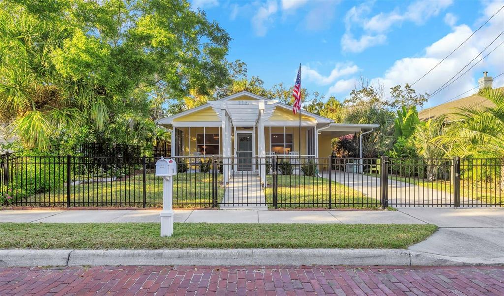 116 READ STREET, Tarpon Springs, FL 34689