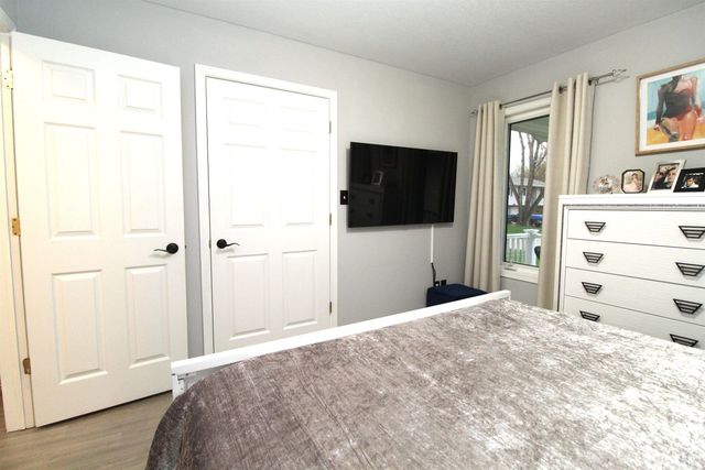 5702 Daisy Drive, Waterloo, IA 50701